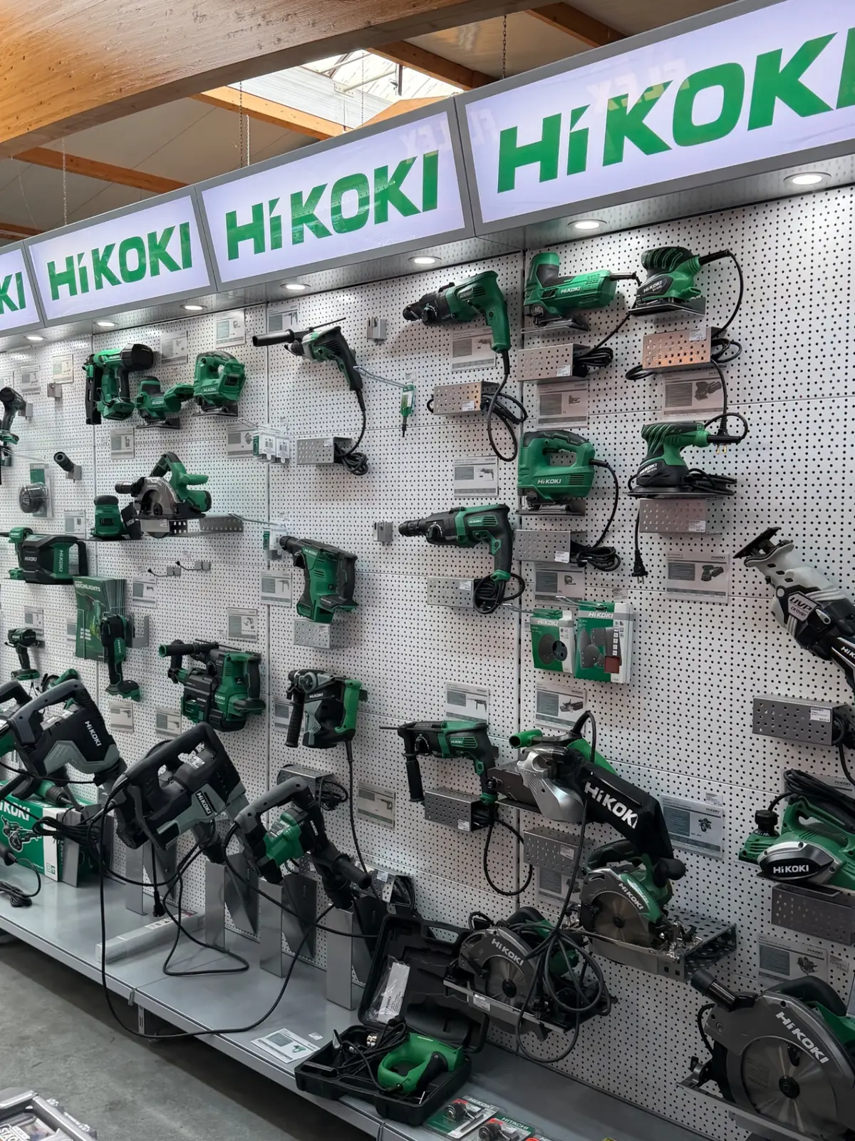 HiKOKI Markenwand im Fachmarkt Bad Hersfeld